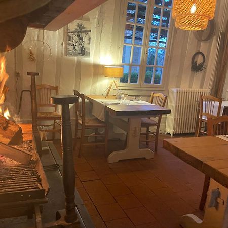 Hotel Et Restaurant Traditionnel L' Escalandes Lesperon  外观 照片